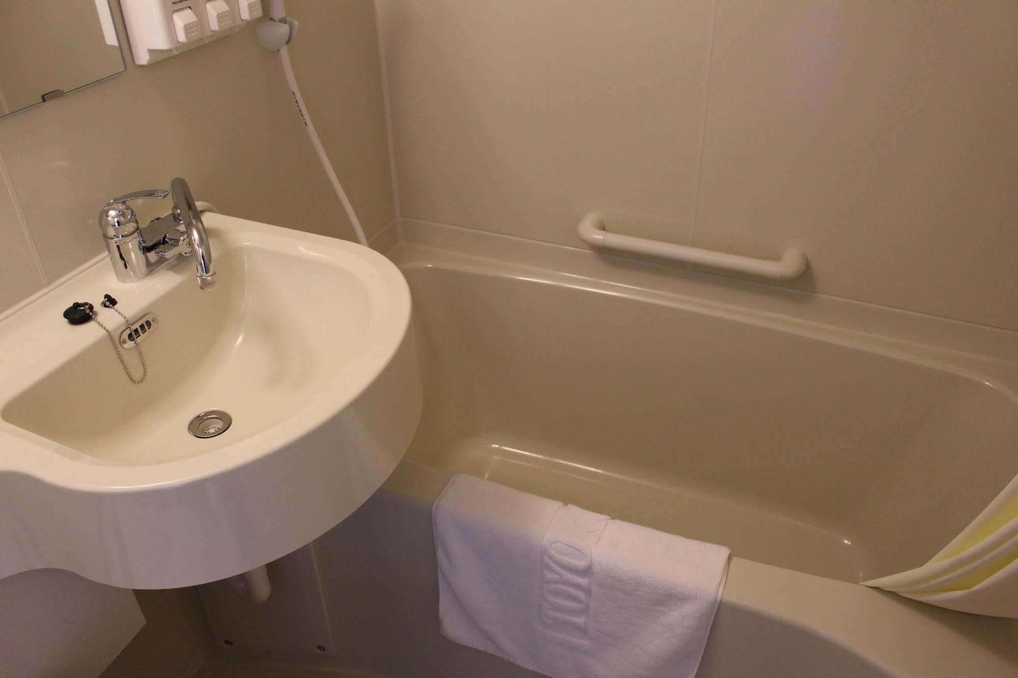 Toyoko Inn Sendai Higashi-Guchi No.1 Екстериор снимка